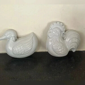 Vintage Rooster and Duck Mild Wall Decor.